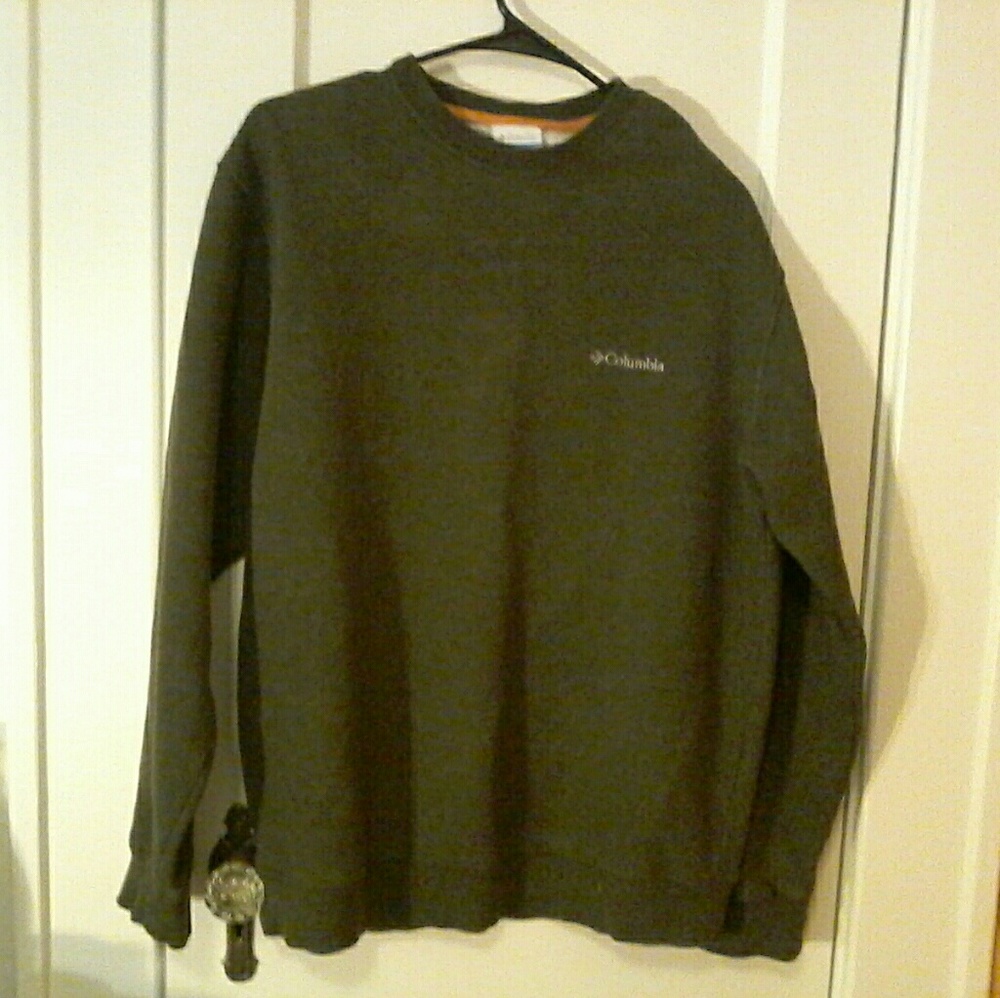 Columbia Classic Crew-Neck Pullover Sweatshirt